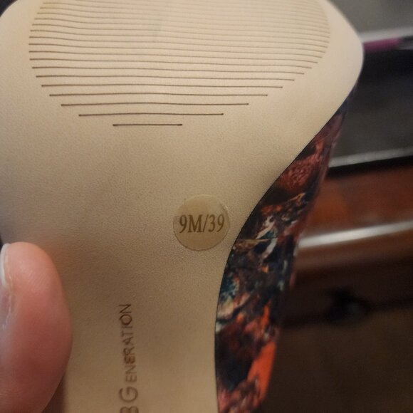 BCBG Multi Color Heels - Picture 5 of 5